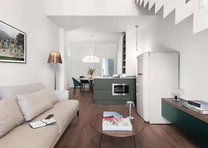 Cavour Deluxe By Mmega * Firenze